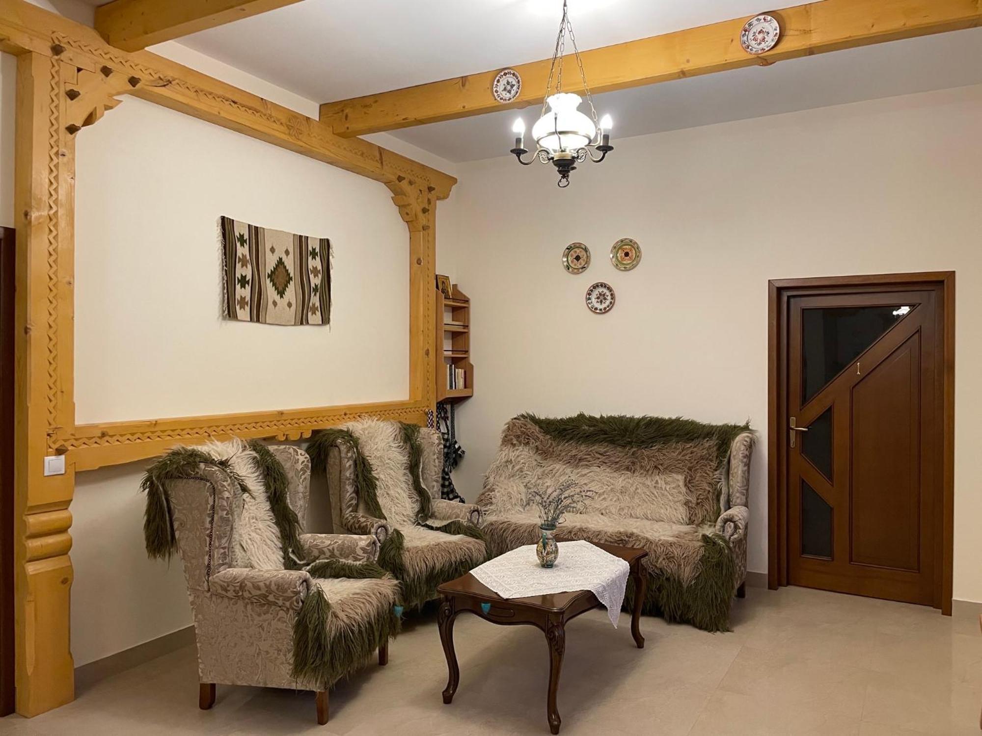 Pensiunea Valea Muntelui Bîrsana Buitenkant foto