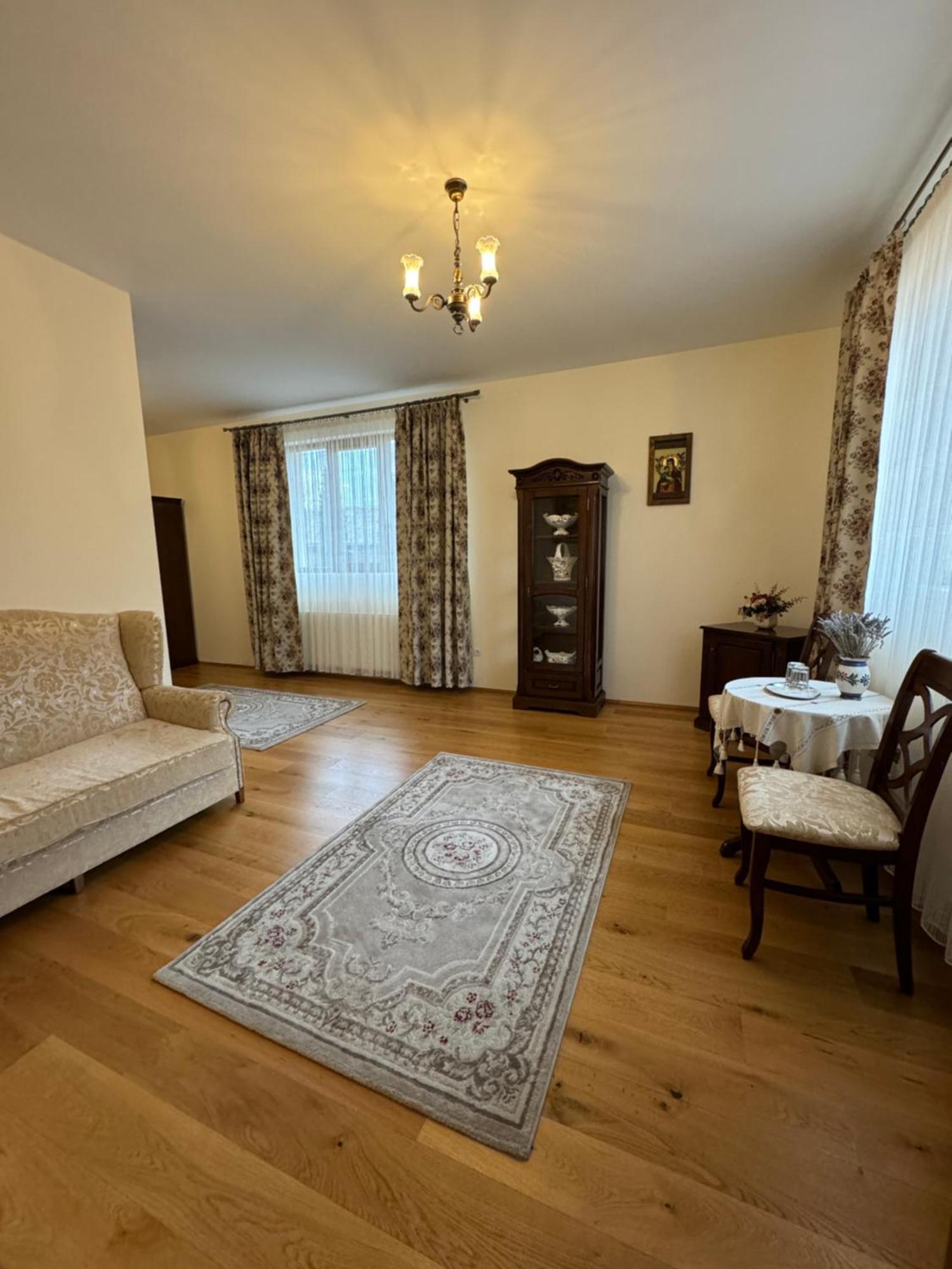 Pensiunea Valea Muntelui Bîrsana Buitenkant foto